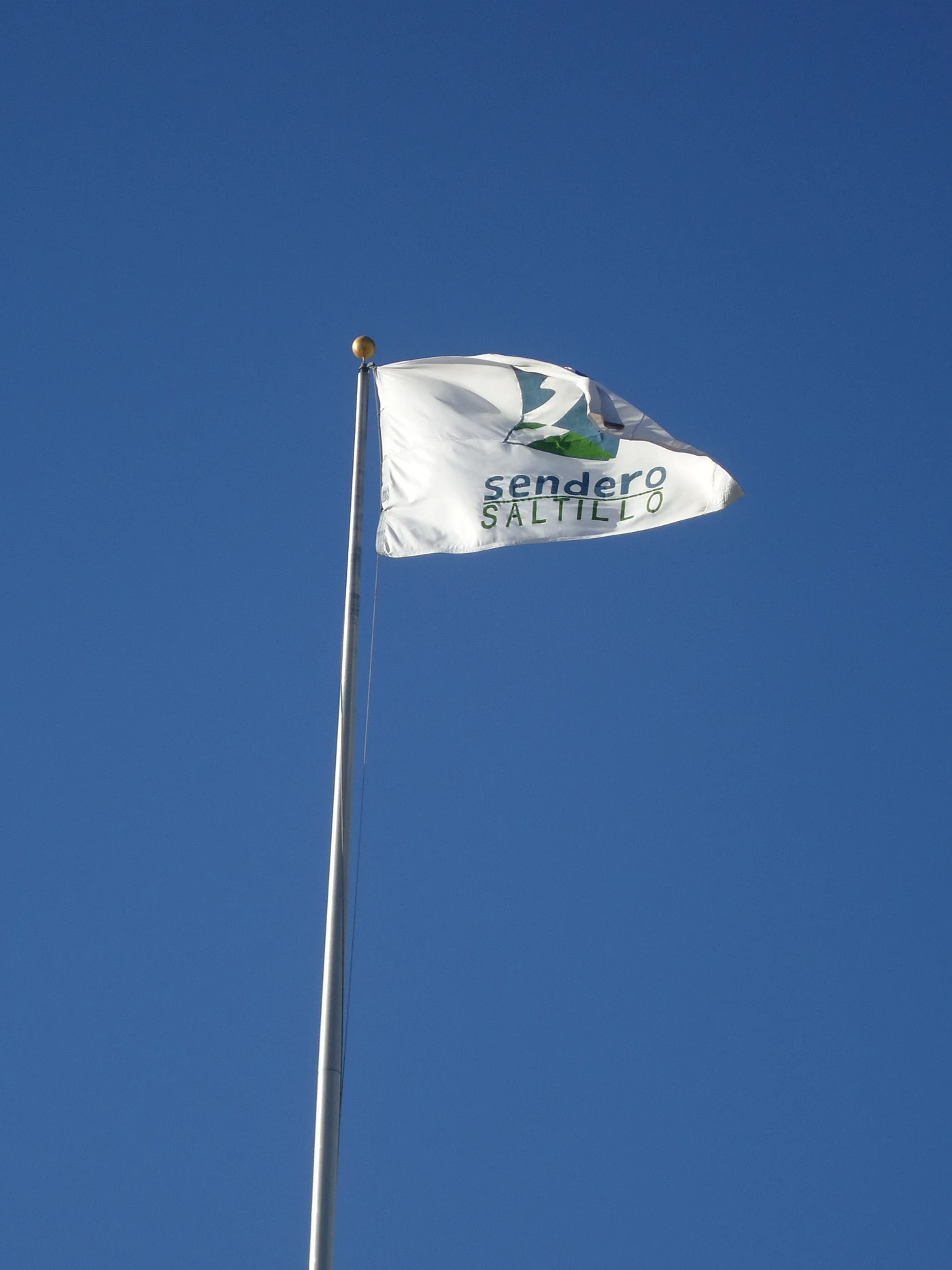 Asta bandera de Plaza Sendero